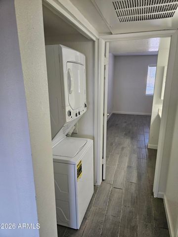 3810 E EARLL Drive 101A, Phoenix, AZ 85018