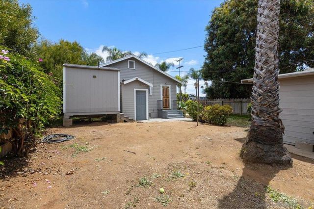 421 S Tremont St, Oceanside, CA 92054