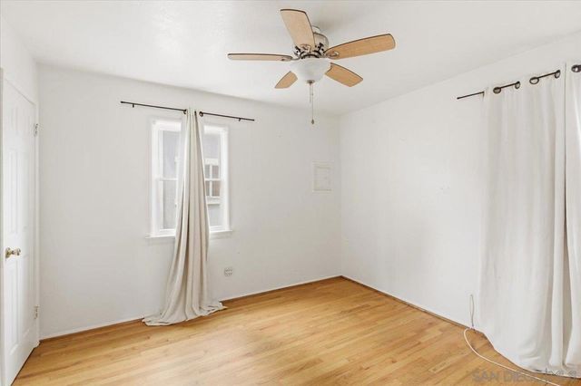 421 S Tremont St, Oceanside, CA 92054