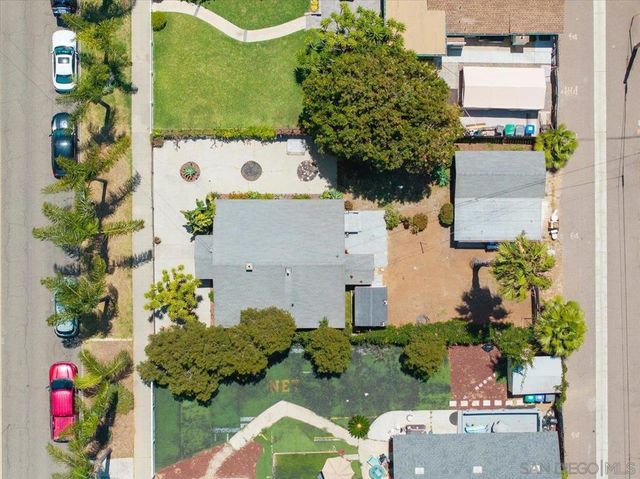 421 S Tremont St, Oceanside, CA 92054