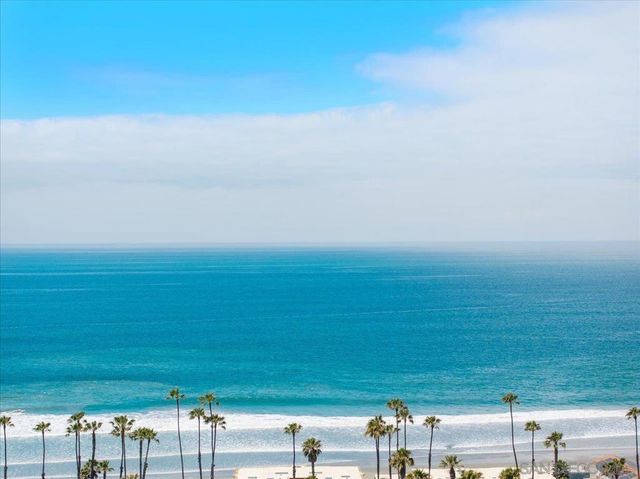 421 S Tremont St, Oceanside, CA 92054