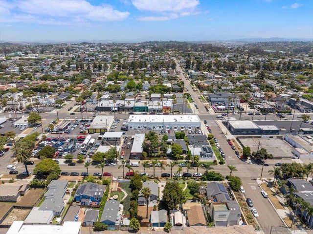 421 S Tremont St, Oceanside, CA 92054