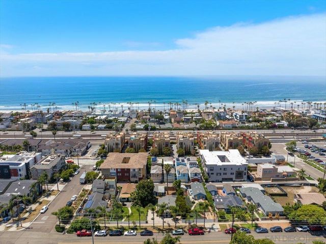 421 S Tremont St, Oceanside, CA 92054