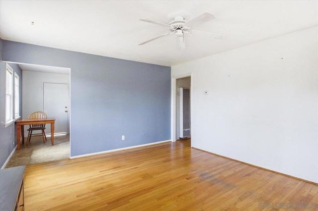 421 S Tremont St, Oceanside, CA 92054