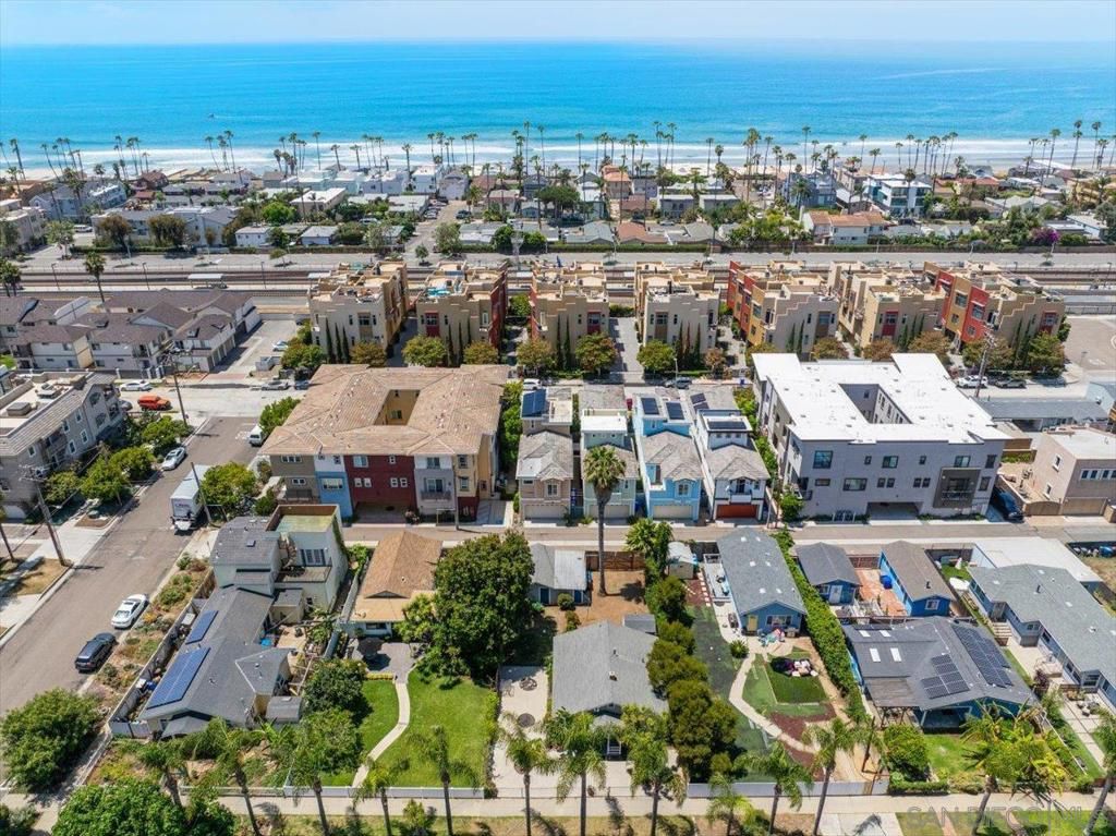 421 S Tremont St, Oceanside, CA 92054