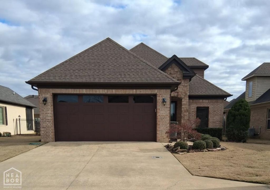 3436 Village Meadow Drive Drive, Jonesboro, AR 72405