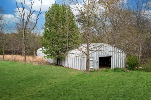 264 Firetower Road, Dickson, TN 37055