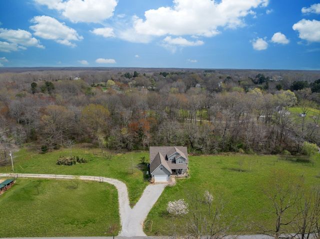 264 Firetower Road, Dickson, TN 37055