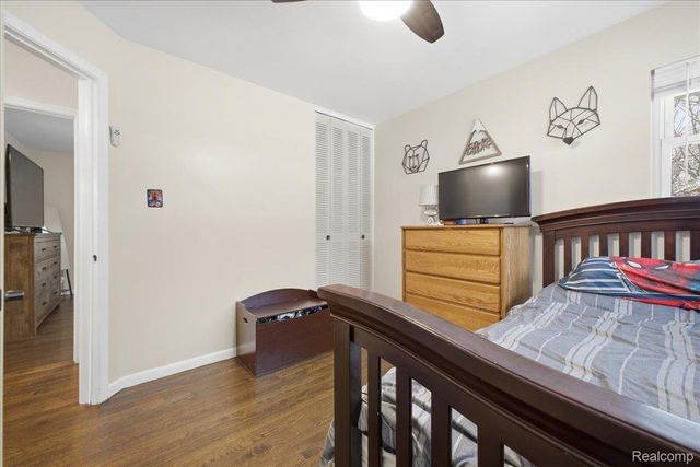 523 Tilmor Drive, Waterford Charter Township, MI 48328