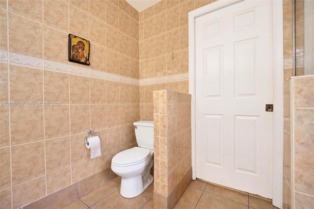 6124 NW 40th Street, Coral Springs, FL 33067