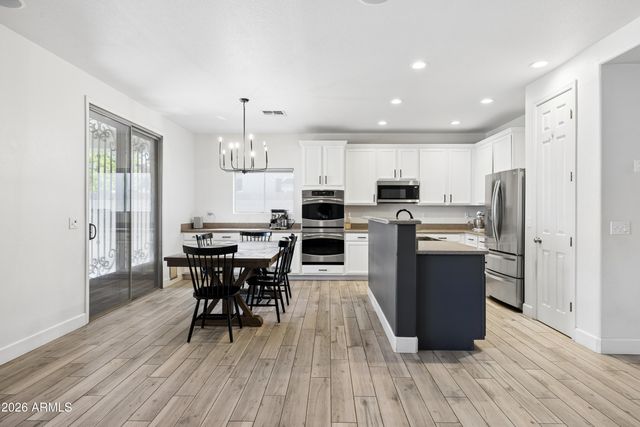 19668 E Canary Way, Queen Creek, AZ 85142