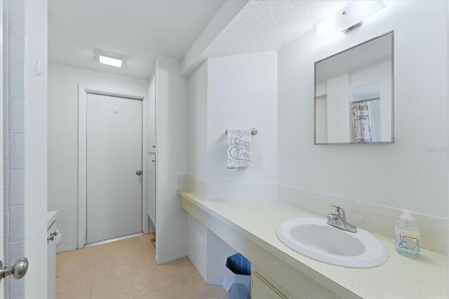 47 OAKLAND HILLS PLACE, Rotonda West, FL 33947