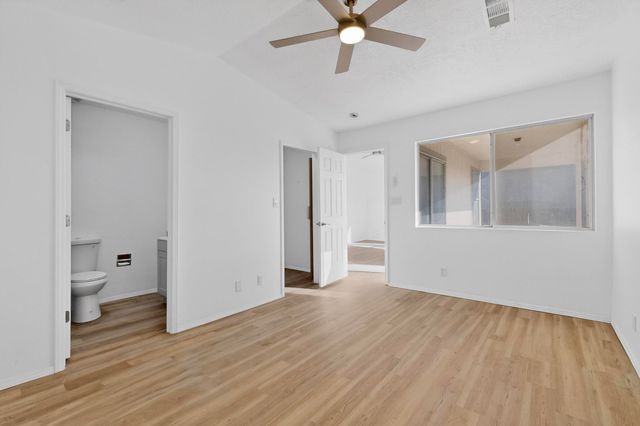 1086 Cactus Drive NE, Rio Rancho, NM 87144