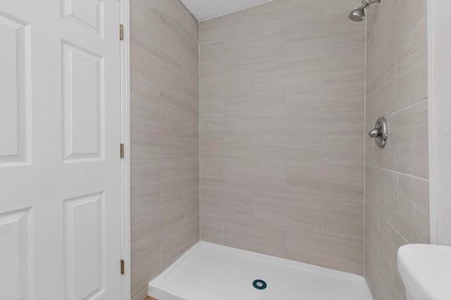 1086 Cactus Drive NE, Rio Rancho, NM 87144