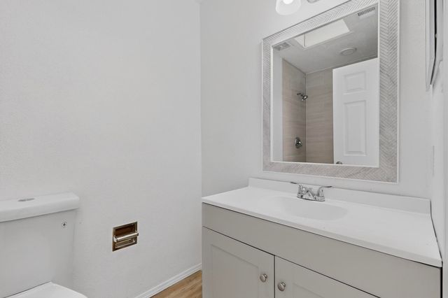 1086 Cactus Drive NE, Rio Rancho, NM 87144