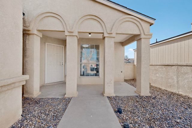 1086 Cactus Drive NE, Rio Rancho, NM 87144