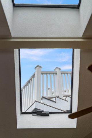 131 Seacliff Drive, Aptos, CA 95003