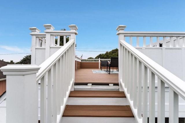 131 Seacliff Drive, Aptos, CA 95003