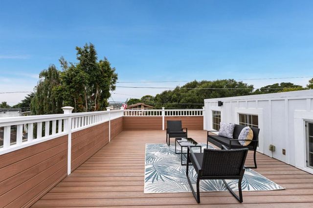 131 Seacliff Drive, Aptos, CA 95003