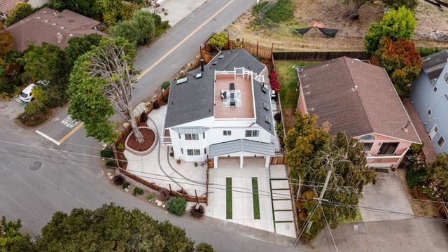 131 Seacliff Drive, Aptos, CA 95003