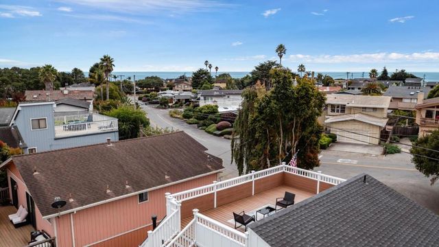 131 Seacliff Drive, Aptos, CA 95003