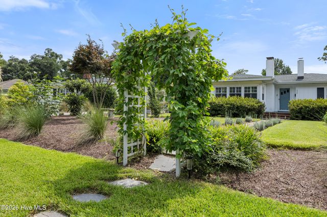 2302 Camellia Drive, Wilmington, NC 28403