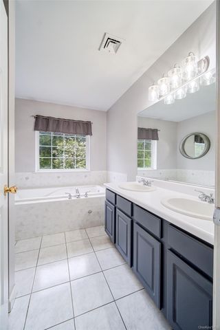 58 Nancy Lane, Chester, NY 10918