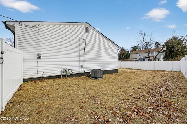 1627 Adams Avenue, Toms River, NJ 08753