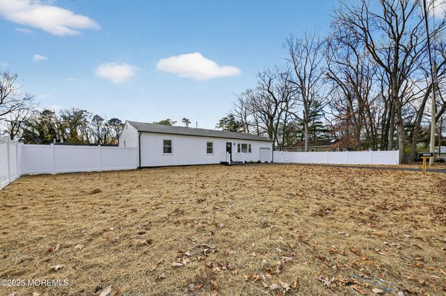 1627 Adams Avenue, Toms River, NJ 08753