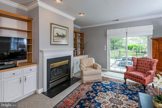 24 FOSTER RD, Pennington, NJ 08534
