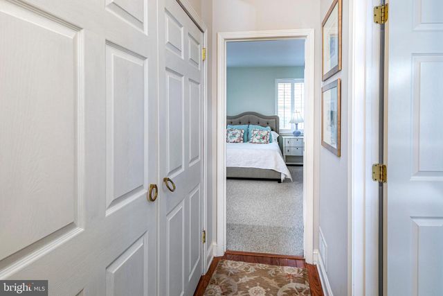 24 FOSTER RD, Pennington, NJ 08534