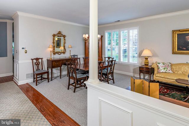 24 FOSTER RD, Pennington, NJ 08534
