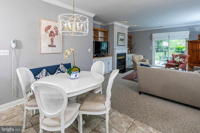 24 FOSTER RD, Pennington, NJ 08534