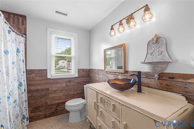 8314 Orchard Ln, Mechanicsville, VA 23111