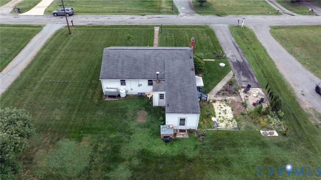 8314 Orchard Ln, Mechanicsville, VA 23111
