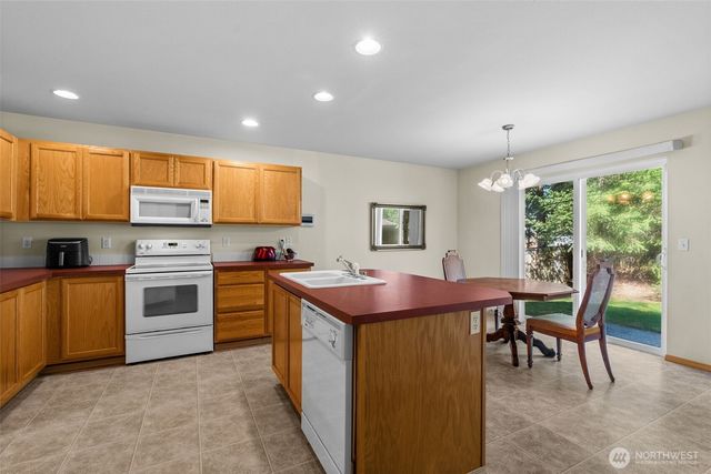 20505 190th Avenue E, Orting, WA 98360