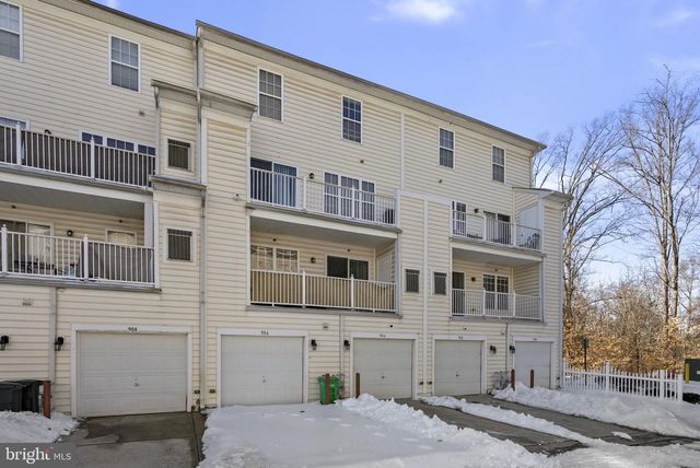 904 PINE FOREST LN, Upper Marlboro, MD 20774