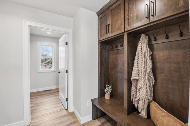 3740 EDWINA DRIVE, De Pere, WI 54115