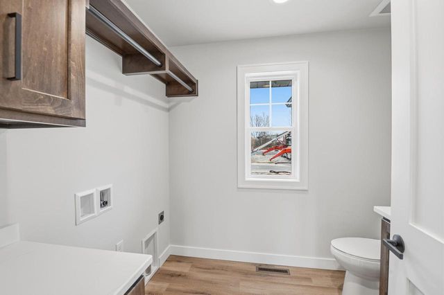 3740 EDWINA DRIVE, De Pere, WI 54115