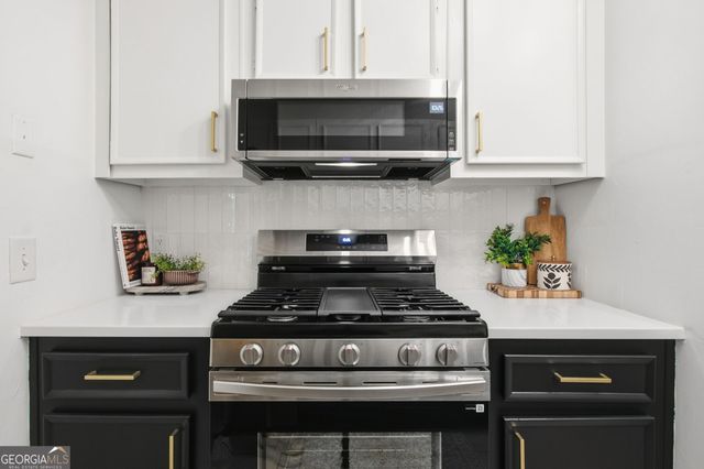 4013 Lake Pointe Circle, Roswell, GA 30075