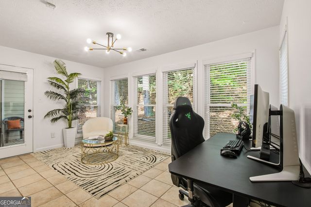 4013 Lake Pointe Circle, Roswell, GA 30075