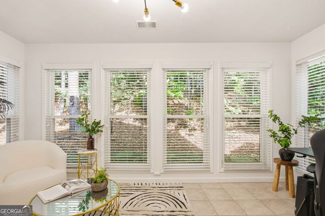 4013 Lake Pointe Circle, Roswell, GA 30075