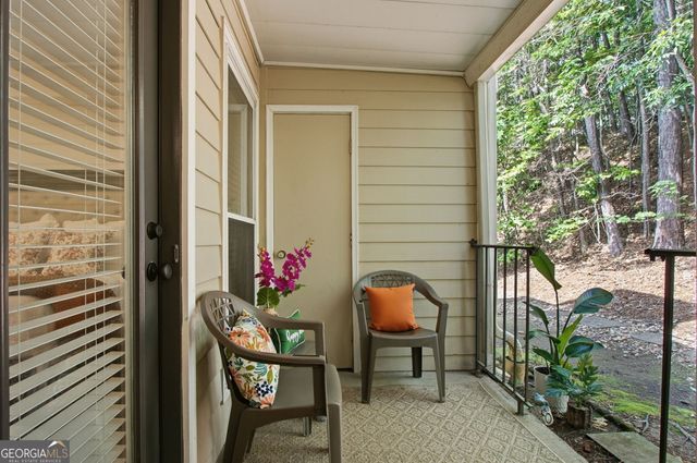 4013 Lake Pointe Circle, Roswell, GA 30075