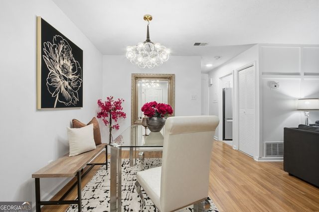 4013 Lake Pointe Circle, Roswell, GA 30075