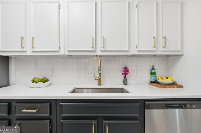 4013 Lake Pointe Circle, Roswell, GA 30075