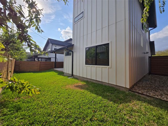 5303 Grover Ave 2, Austin, TX 78756