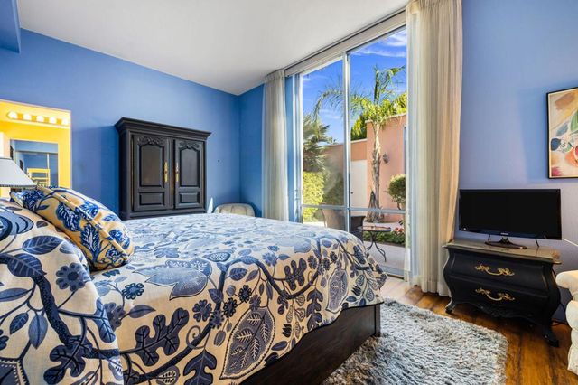 47115 El Menara Circle, Palm Desert, CA 92260