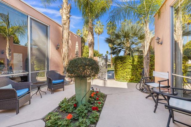 47115 El Menara Circle, Palm Desert, CA 92260
