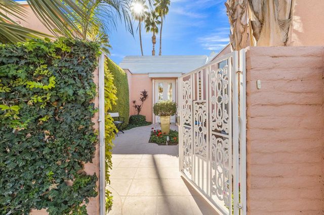 47115 El Menara Circle, Palm Desert, CA 92260