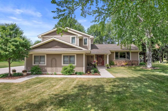 W318N377 Whitetail RUN, Delafield, WI 53018